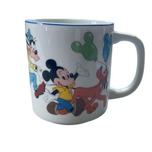 Disney World On Parade Mickey,Pluto,Goofy,Minnie, Donald,Louie Rare Coffee Mug